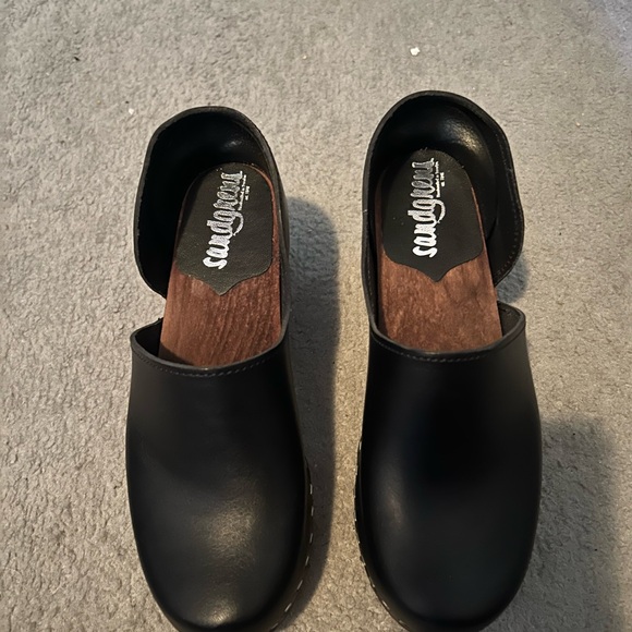 Sandgrens Black Leather Clogs for Women - Picture 2 of 3